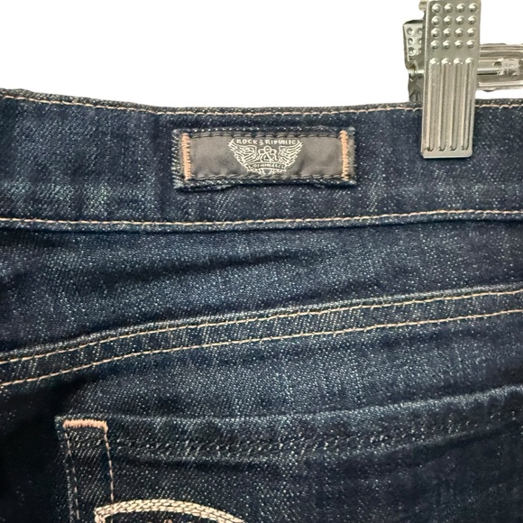 Rock & Republic Stella Women’s Jeans Size 32 • Waist 36 x Inseam 34 Dark Wash 💙 - Picture 5 of 8